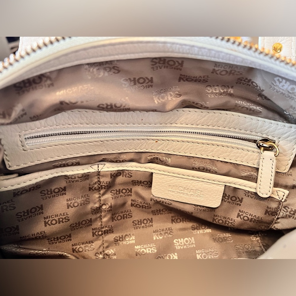 Michael Kors Large Fulton Cream Neutral Classic Pebbled Leather Satchel Orig$398 - Picture 13 of 15